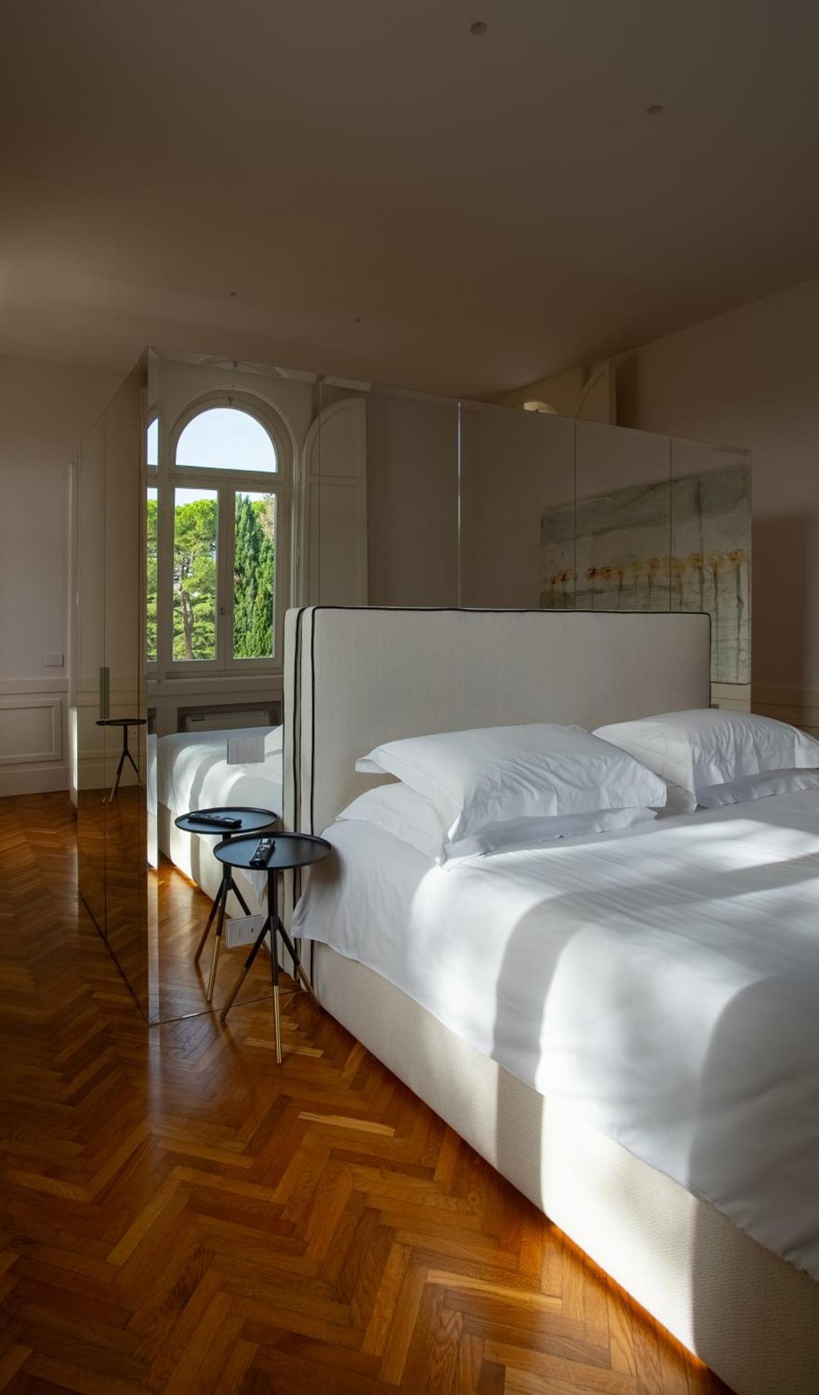 Boutique Hotel Villa Monty Banks Cesena Pokoj fotografie
